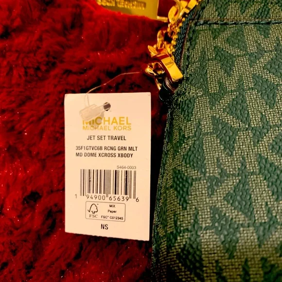 Brand New With Tags MICHAEL Michael Kors Jet Set Travel Medium Dome Crossbody - Picture 2 of 5